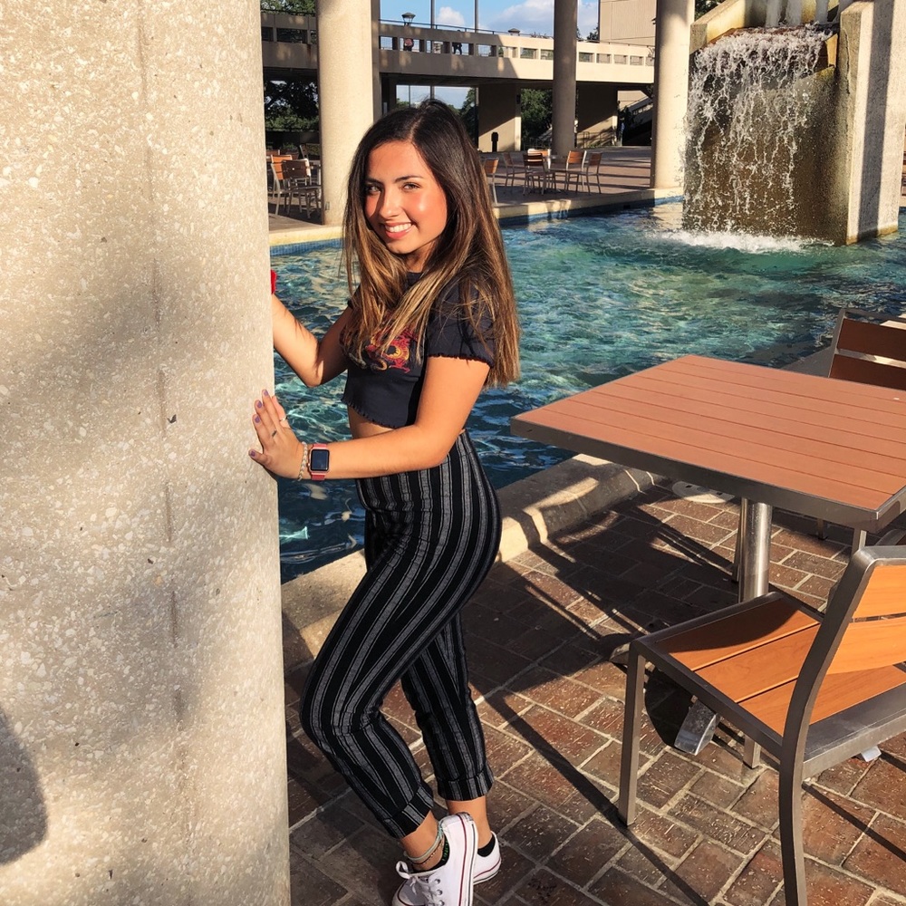 Meet your Posher, Marissa